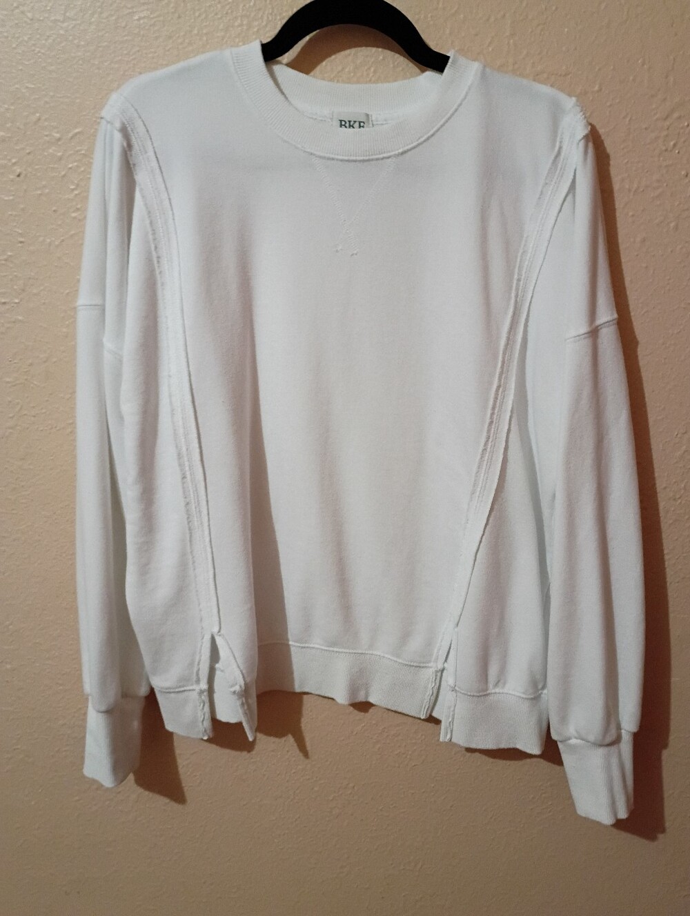BKE White Women's Crewneck Sweatshirt